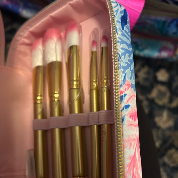 Lilly Pulitzer Gold and Blue Makeup Case Set with make up brushes nwt new - Picture 2 of 11